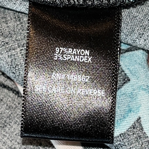 Torrid Mini Stretch Challis Aline Dress in Black and Florals Torrid size 0 US 12 - Picture 7 of 15